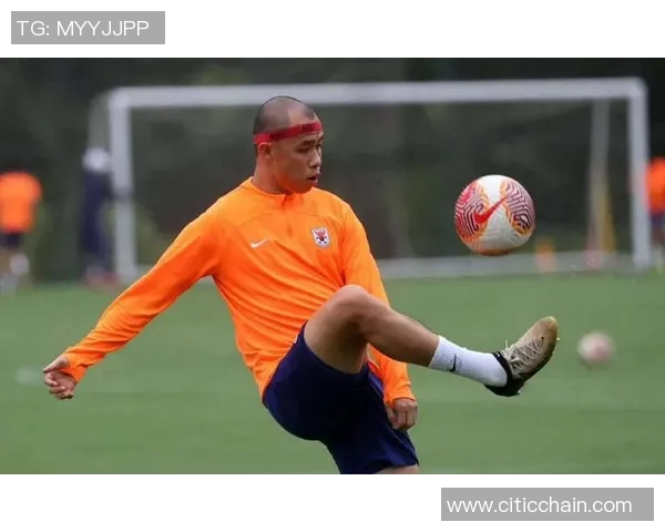 足球明星为何普遍拥有帅气外表与迷人魅力的深层原因解析