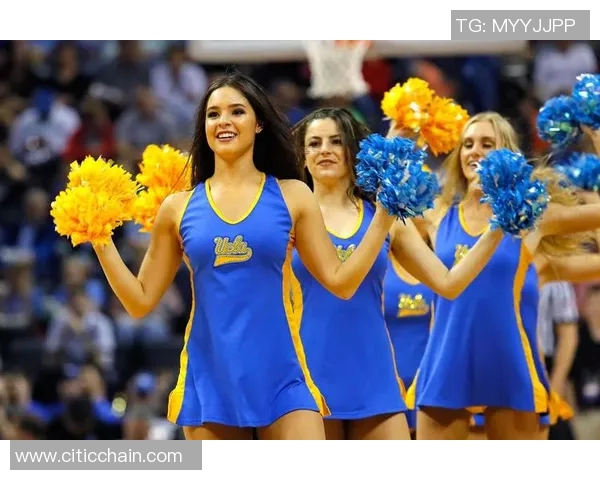 足球明星的19岁女友美照曝光引发热议网友热议其青春靓丽形象