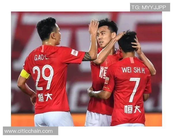 昆山队迎战广州恒大全力争胜期待精彩对决展现足球魅力与激情